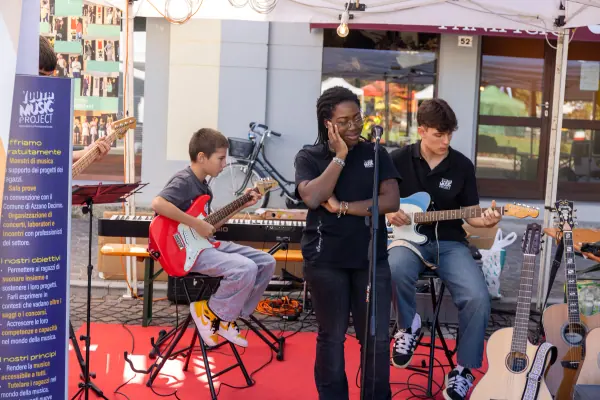 Sabato · Musica