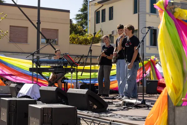 Sabato · Musica