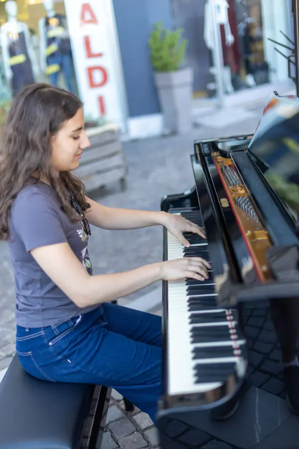 Sabato · Musica