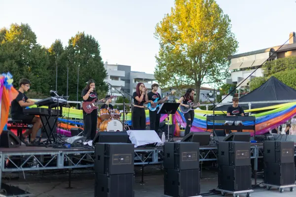 Sabato · Musica