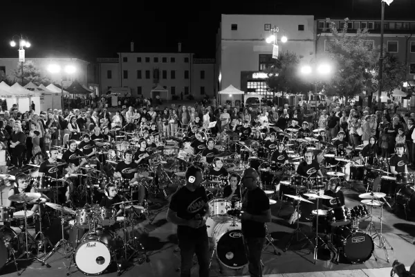 Sabato · Musica