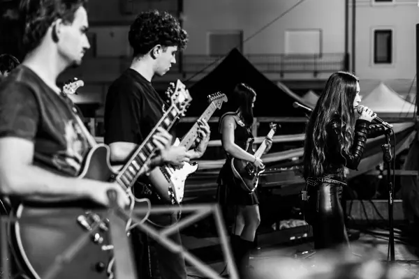Sabato · Musica