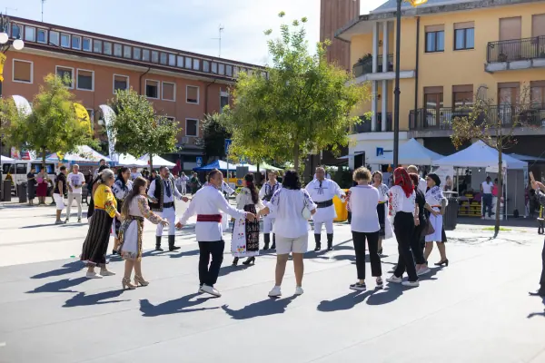 Domenica · Cultura