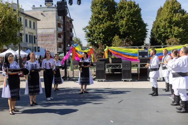 Domenica · Cultura