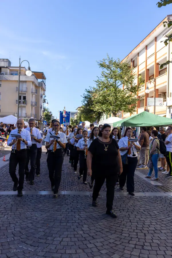 Domenica · Festa e Sapori
