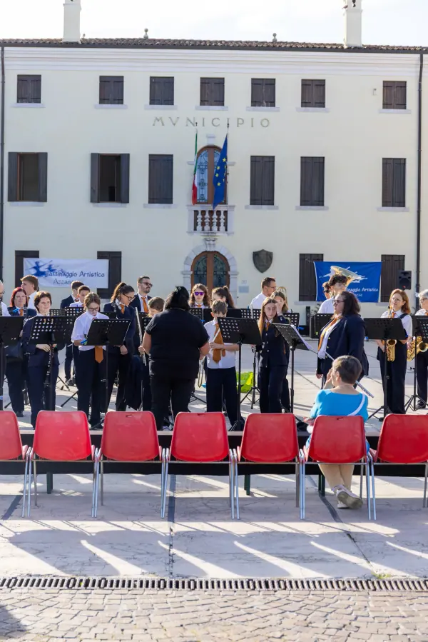 Domenica · Musica