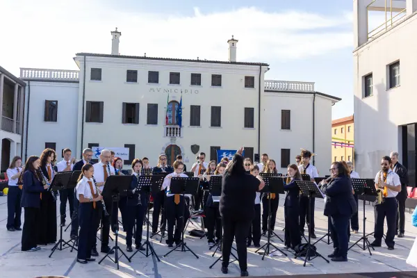 Domenica · Musica