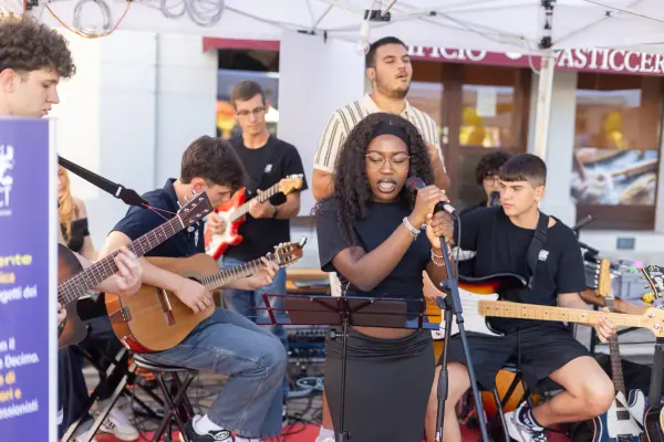 Domenica · Musica